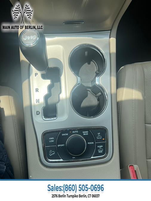2011 Jeep Grand Cherokee 4WD 4dr Limited, available for sale in Berlin, Connecticut | Main Auto of Berlin. Berlin, Connecticut 2011 Jeep Grand Cherokee 4WD 4dr Limited, available for sale in Berlin, Connecticut | Main Auto of Berlin. Berlin, Connecticut
