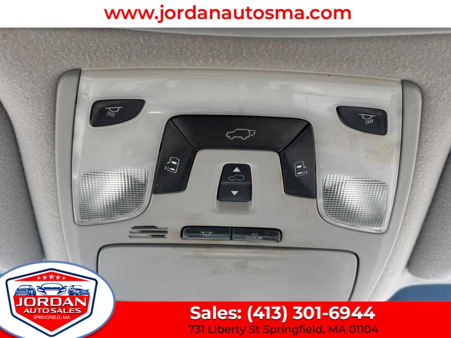 2011 Toyota Sienna 5dr 8-Pass Van V6 XLE FWD (Natl), available for sale in Springfield, Massachusetts | Jordan Auto Sales. Springfield, Massachusetts 2011 Toyota Sienna 5dr 8-Pass Van V6 XLE FWD (Natl), available for sale in Springfield, Massachusetts | Jordan Auto Sales. Springfield, Massachusetts