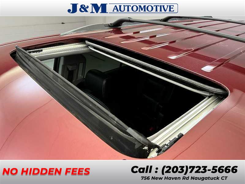 2017 Chevrolet Suburban LT, available for sale in Naugatuck, Connecticut | J&M Automotive Sls&Svc LLC. Naugatuck, Connecticut 2017 Chevrolet Suburban LT, available for sale in Naugatuck, Connecticut | J&M Automotive Sls&Svc LLC. Naugatuck, Connecticut