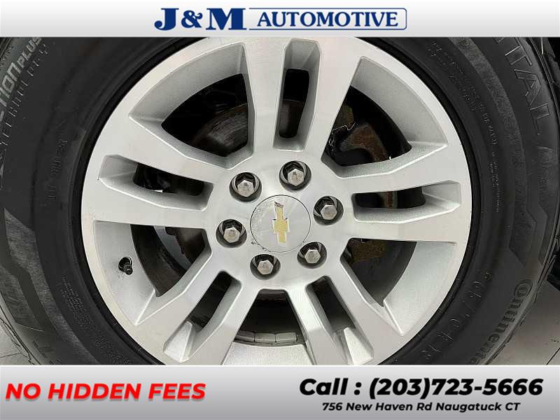 2017 Chevrolet Suburban LT, available for sale in Naugatuck, Connecticut | J&M Automotive Sls&Svc LLC. Naugatuck, Connecticut 2017 Chevrolet Suburban LT, available for sale in Naugatuck, Connecticut | J&M Automotive Sls&Svc LLC. Naugatuck, Connecticut