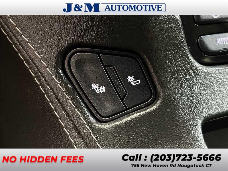 2017 Chevrolet Suburban LT, available for sale in Naugatuck, Connecticut | J&M Automotive Sls&Svc LLC. Naugatuck, Connecticut 2017 Chevrolet Suburban LT, available for sale in Naugatuck, Connecticut | J&M Automotive Sls&Svc LLC. Naugatuck, Connecticut