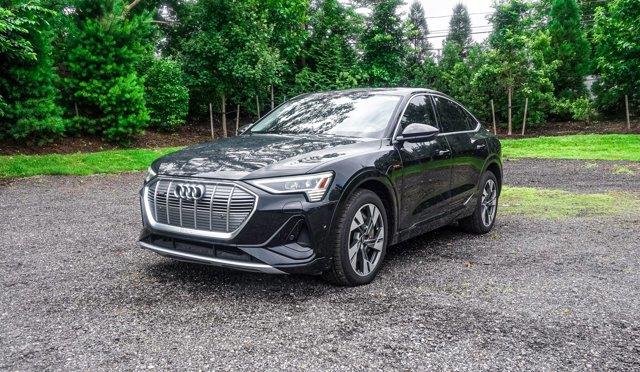 Used 2022 Audi E-tron Sportback in Great Neck, New York | Camy Cars. Great Neck, New York