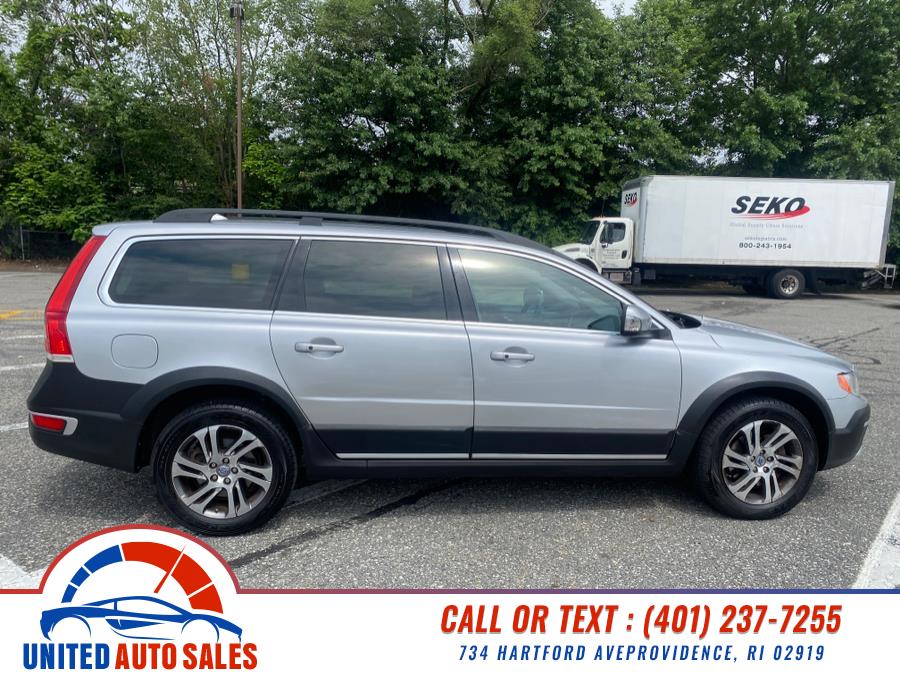 2014 Volvo XC70 AWD 4dr Wgn 3.2L PZEV, available for sale in Providence, Rhode Island | United Auto Sales Inc. Providence, Rhode Island 2014 Volvo XC70 AWD 4dr Wgn 3.2L PZEV, available for sale in Providence, Rhode Island | United Auto Sales Inc. Providence, Rhode Island