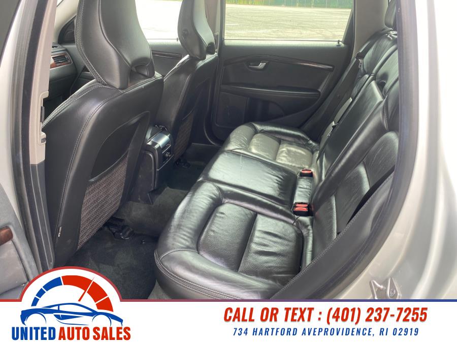 2014 Volvo XC70 AWD 4dr Wgn 3.2L PZEV, available for sale in Providence, Rhode Island | United Auto Sales Inc. Providence, Rhode Island 2014 Volvo XC70 AWD 4dr Wgn 3.2L PZEV, available for sale in Providence, Rhode Island | United Auto Sales Inc. Providence, Rhode Island