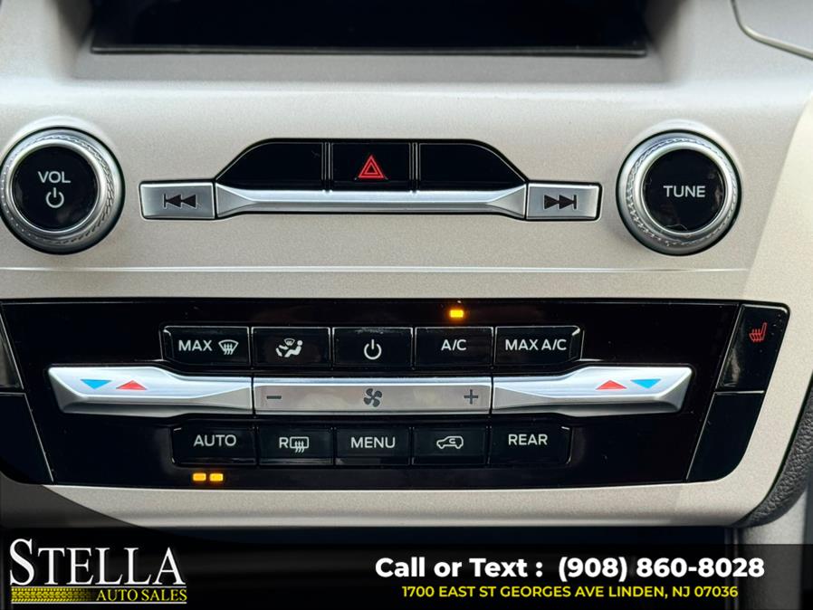 2022 Ford Explorer XLT 4WD, available for sale in Linden, New Jersey | Stella Auto Sales. Linden, New Jersey 2022 Ford Explorer XLT 4WD, available for sale in Linden, New Jersey | Stella Auto Sales. Linden, New Jersey