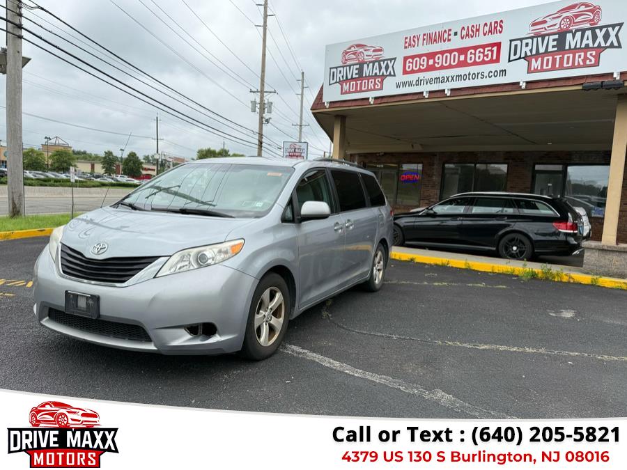 2014 Toyota Sienna 5dr 7-Pass Van V6 LE AAS FWD (Natl), available for sale in Burlington, New Jersey | Drive Maxx Motors. Burlington, New Jersey 2014 Toyota Sienna 5dr 7-Pass Van V6 LE AAS FWD (Natl), available for sale in Burlington, New Jersey | Drive Maxx Motors. Burlington, New Jersey