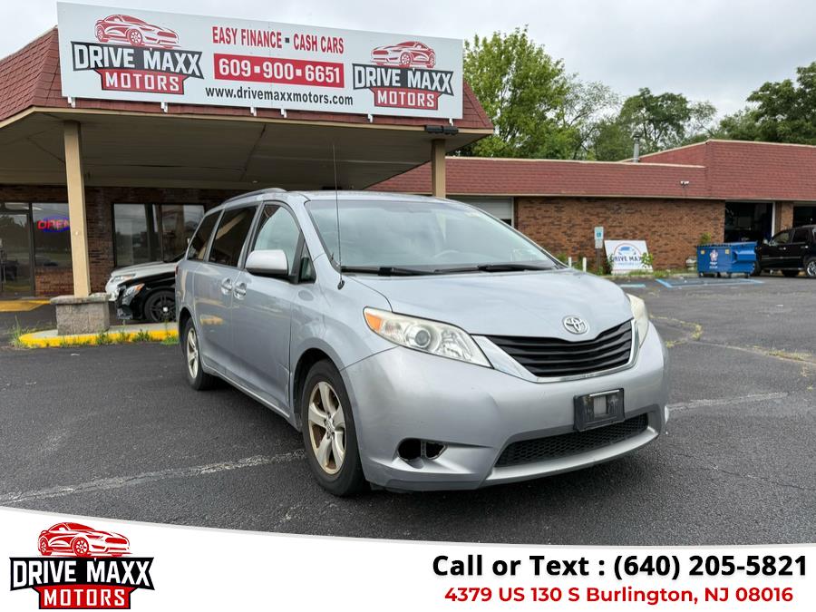 2014 Toyota Sienna 5dr 7-Pass Van V6 LE AAS FWD (Natl), available for sale in Burlington, New Jersey | Drive Maxx Motors. Burlington, New Jersey 2014 Toyota Sienna 5dr 7-Pass Van V6 LE AAS FWD (Natl), available for sale in Burlington, New Jersey | Drive Maxx Motors. Burlington, New Jersey