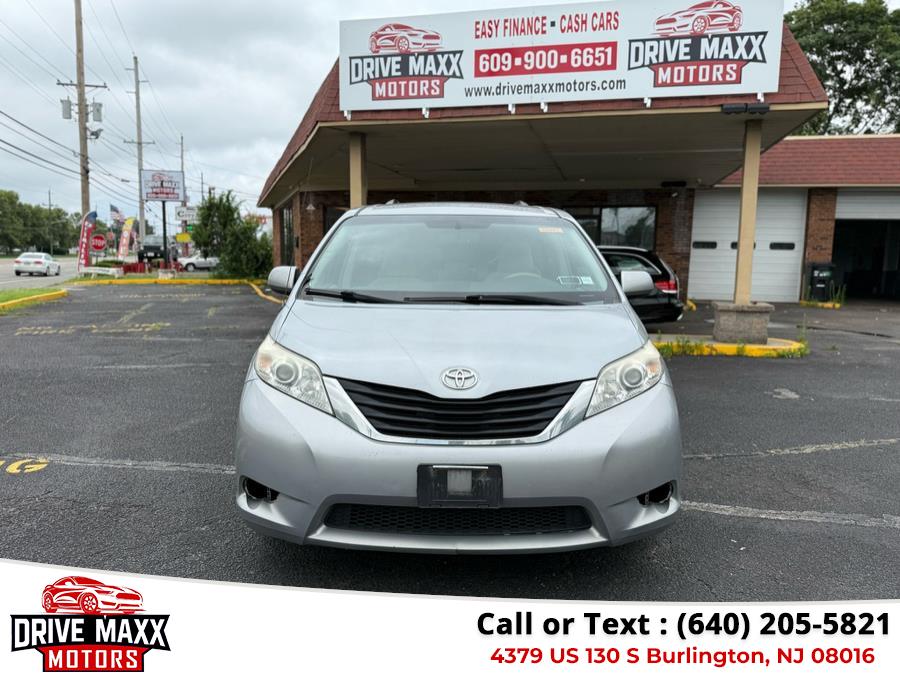 2014 Toyota Sienna 5dr 7-Pass Van V6 LE AAS FWD (Natl), available for sale in Burlington, New Jersey | Drive Maxx Motors. Burlington, New Jersey 2014 Toyota Sienna 5dr 7-Pass Van V6 LE AAS FWD (Natl), available for sale in Burlington, New Jersey | Drive Maxx Motors. Burlington, New Jersey