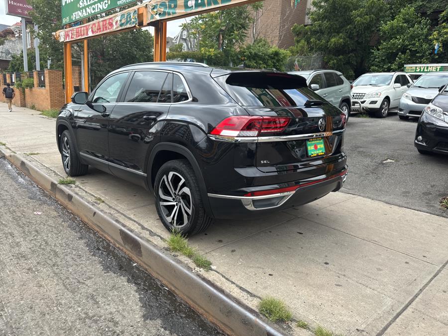 2022 Volkswagen Atlas Cross Sport 2.0T SEL 4MOTION, available for sale in Hempstead, New York | VIP Auto Credit Express. Hempstead, New York 2022 Volkswagen Atlas Cross Sport 2.0T SEL 4MOTION, available for sale in Hempstead, New York | VIP Auto Credit Express. Hempstead, New York