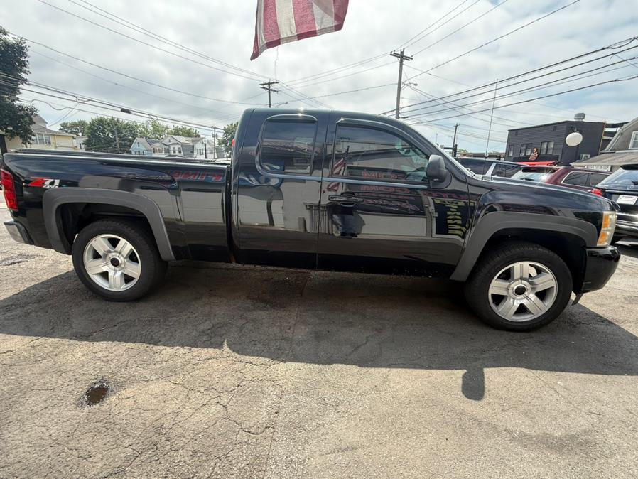 2008 Chevrolet Silverado 1500 4WD Ext Cab 143.5" LTZ, available for sale in Bridgeport, Connecticut | CT Auto. Bridgeport, Connecticut 2008 Chevrolet Silverado 1500 4WD Ext Cab 143.5" LTZ, available for sale in Bridgeport, Connecticut | CT Auto. Bridgeport, Connecticut