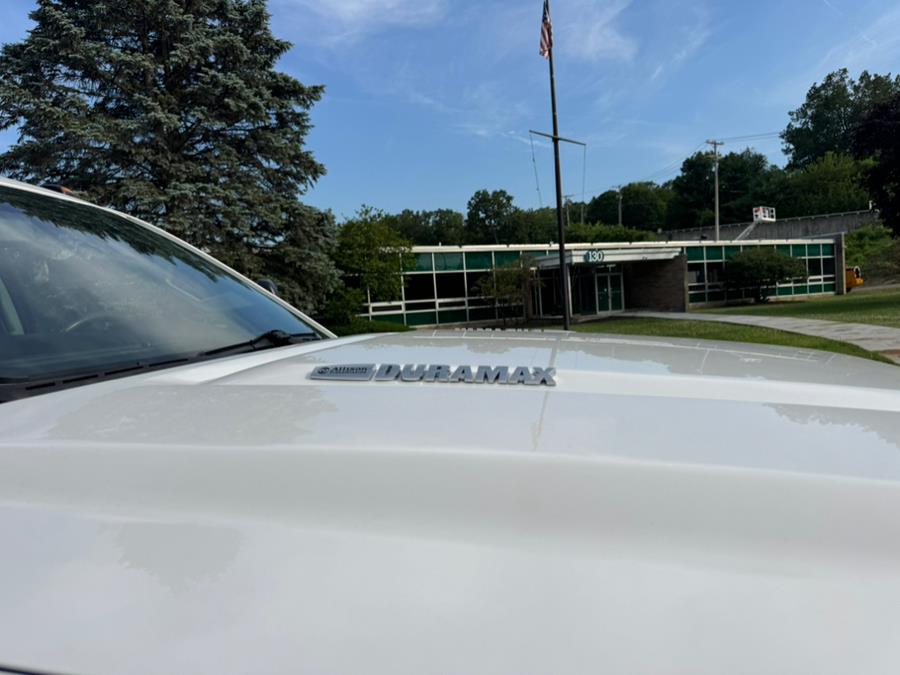 2015 GMC Sierra 3500HD 4WD Crew Cab 167.7", available for sale in Waterbury, Connecticut | Platinum Auto Care. Waterbury, Connecticut 2015 GMC Sierra 3500HD 4WD Crew Cab 167.7", available for sale in Waterbury, Connecticut | Platinum Auto Care. Waterbury, Connecticut