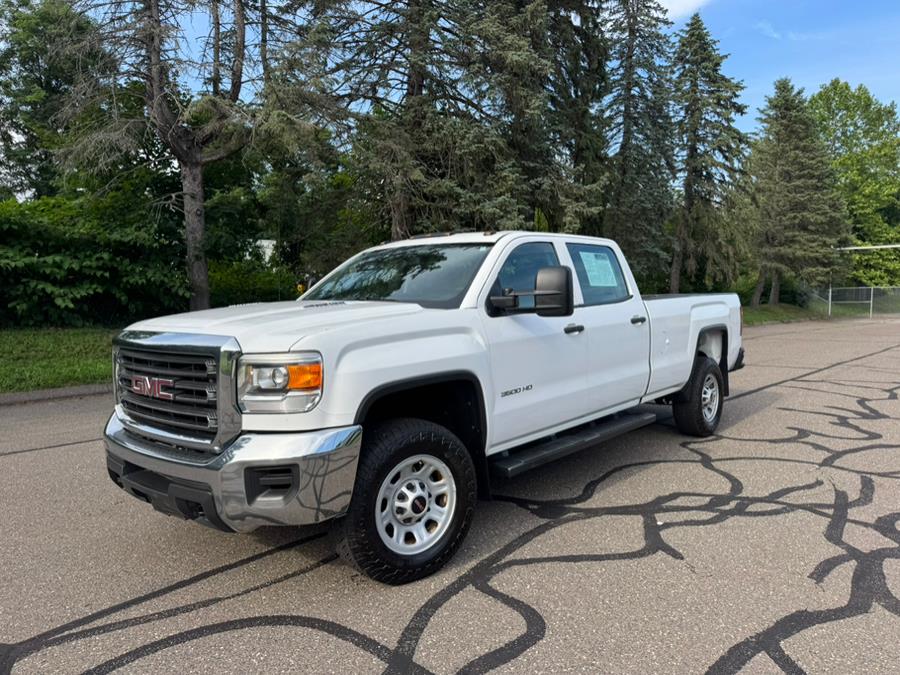 Used 2015 GMC Sierra 3500HD in Waterbury, Connecticut | Platinum Auto Care. Waterbury, Connecticut