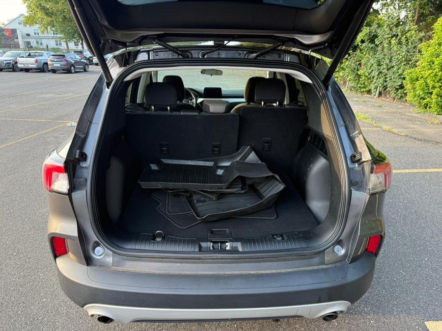 2021 Ford Escape SE AWD, available for sale in Philadelphia, Pennsylvania | Eugen's Auto Sales & Repairs. Philadelphia, Pennsylvania 2021 Ford Escape SE AWD, available for sale in Philadelphia, Pennsylvania | Eugen's Auto Sales & Repairs. Philadelphia, Pennsylvania