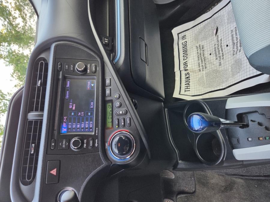 2013 Toyota Prius c 5dr HB Two (Natl), available for sale in Derby, Connecticut | Bridge Motors LLC. Derby, Connecticut 2013 Toyota Prius c 5dr HB Two (Natl), available for sale in Derby, Connecticut | Bridge Motors LLC. Derby, Connecticut