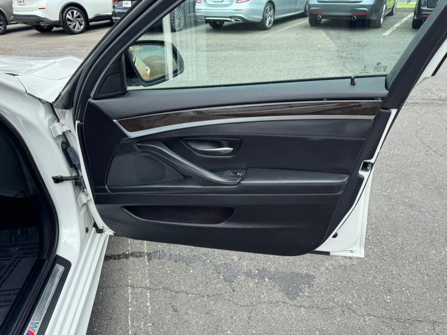 2016 BMW 5 Series 4dr Sdn 528i xDrive AWD, available for sale in Berlin, Connecticut | Tru Auto Mall. Berlin, Connecticut 2016 BMW 5 Series 4dr Sdn 528i xDrive AWD, available for sale in Berlin, Connecticut | Tru Auto Mall. Berlin, Connecticut