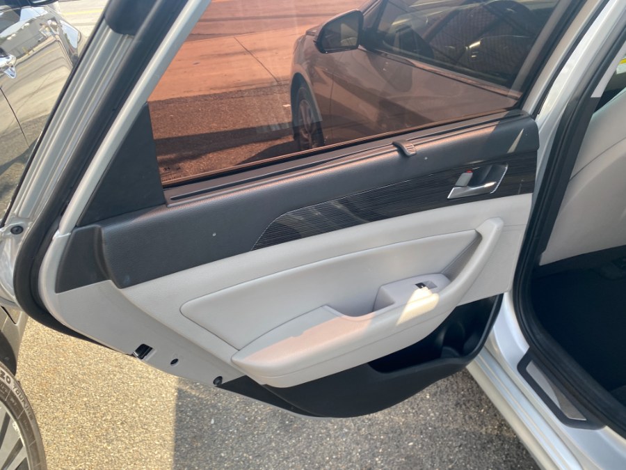 2018 Hyundai Sonata Limited 2.4L SULEV *Ltd Avail*, available for sale in Middle Village, New York | Middle Village Motors . Middle Village, New York 2018 Hyundai Sonata Limited 2.4L SULEV *Ltd Avail*, available for sale in Middle Village, New York | Middle Village Motors . Middle Village, New York