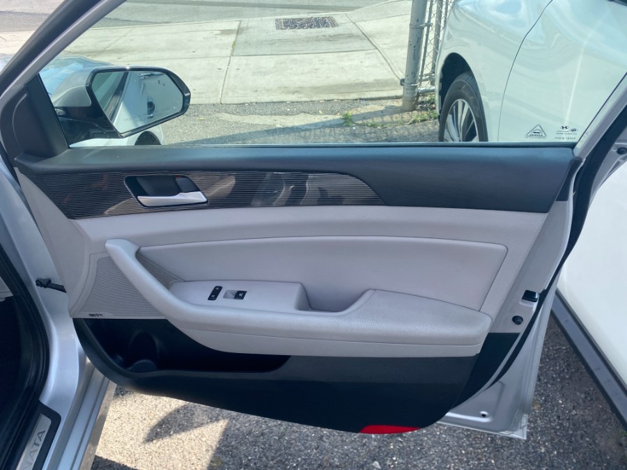 2018 Hyundai Sonata Limited 2.4L SULEV *Ltd Avail*, available for sale in Middle Village, New York | Middle Village Motors . Middle Village, New York 2018 Hyundai Sonata Limited 2.4L SULEV *Ltd Avail*, available for sale in Middle Village, New York | Middle Village Motors . Middle Village, New York