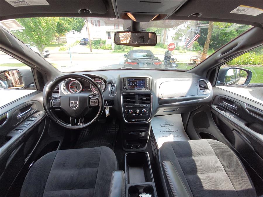 2019 Dodge Grand Caravan SE Wagon, available for sale in Canton, Connecticut | Lava Motors. Canton, Connecticut 2019 Dodge Grand Caravan SE Wagon, available for sale in Canton, Connecticut | Lava Motors. Canton, Connecticut