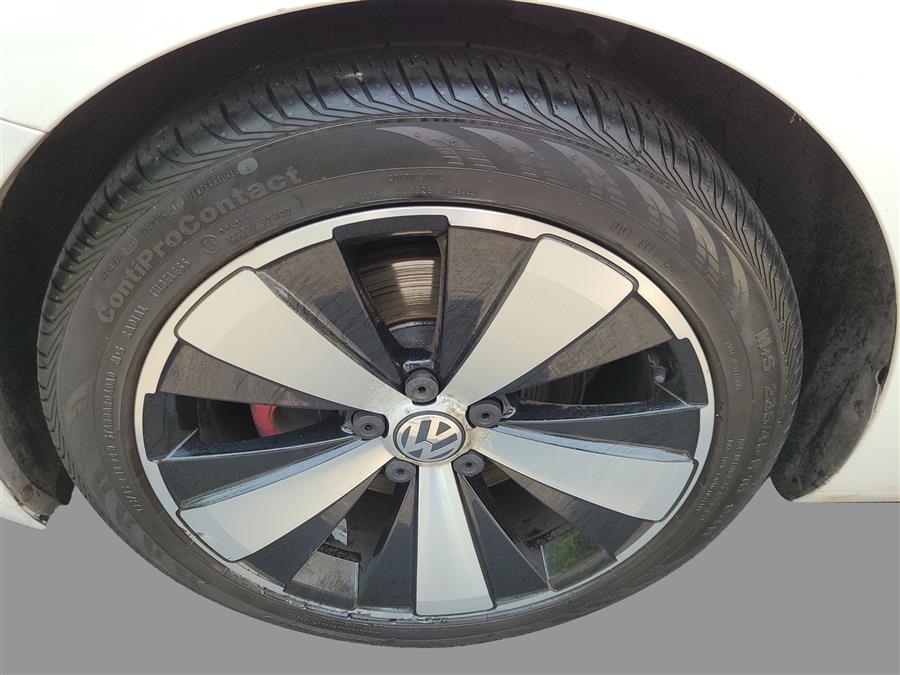 2012 Volkswagen Beetle 2dr Cpe Man 2.0T Turbo, available for sale in Canton, Connecticut | Lava Motors. Canton, Connecticut 2012 Volkswagen Beetle 2dr Cpe Man 2.0T Turbo, available for sale in Canton, Connecticut | Lava Motors. Canton, Connecticut