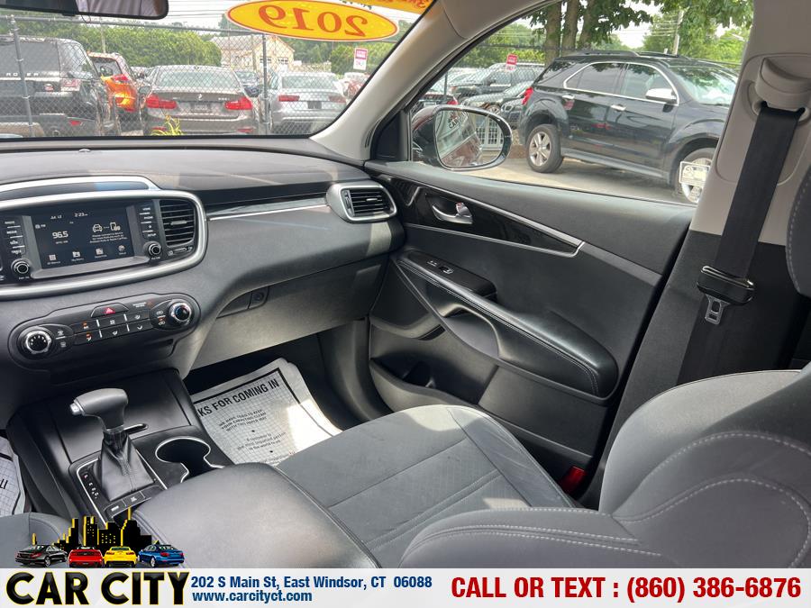2019 Kia Sorento LX AWD, available for sale in East Windsor, Connecticut | Car City LLC. East Windsor, Connecticut 2019 Kia Sorento LX AWD, available for sale in East Windsor, Connecticut | Car City LLC. East Windsor, Connecticut
