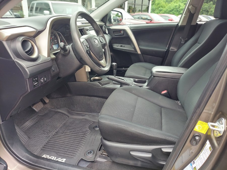 2014 Toyota RAV4 AWD 4dr LE (Natl), available for sale in East Windsor, Connecticut | United Auto Sales of E Windsor, Inc. East Windsor, Connecticut 2014 Toyota RAV4 AWD 4dr LE (Natl), available for sale in East Windsor, Connecticut | United Auto Sales of E Windsor, Inc. East Windsor, Connecticut