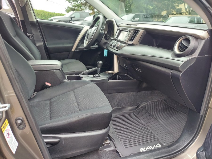 2014 Toyota RAV4 AWD 4dr LE (Natl), available for sale in East Windsor, Connecticut | United Auto Sales of E Windsor, Inc. East Windsor, Connecticut 2014 Toyota RAV4 AWD 4dr LE (Natl), available for sale in East Windsor, Connecticut | United Auto Sales of E Windsor, Inc. East Windsor, Connecticut