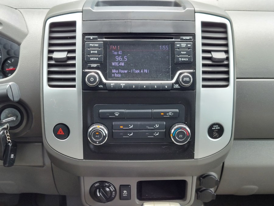 2016 Nissan Frontier 4WD Crew Cab SWB Auto SV, available for sale in East Windsor, Connecticut | United Auto Sales of E Windsor, Inc. East Windsor, Connecticut 2016 Nissan Frontier 4WD Crew Cab SWB Auto SV, available for sale in East Windsor, Connecticut | United Auto Sales of E Windsor, Inc. East Windsor, Connecticut