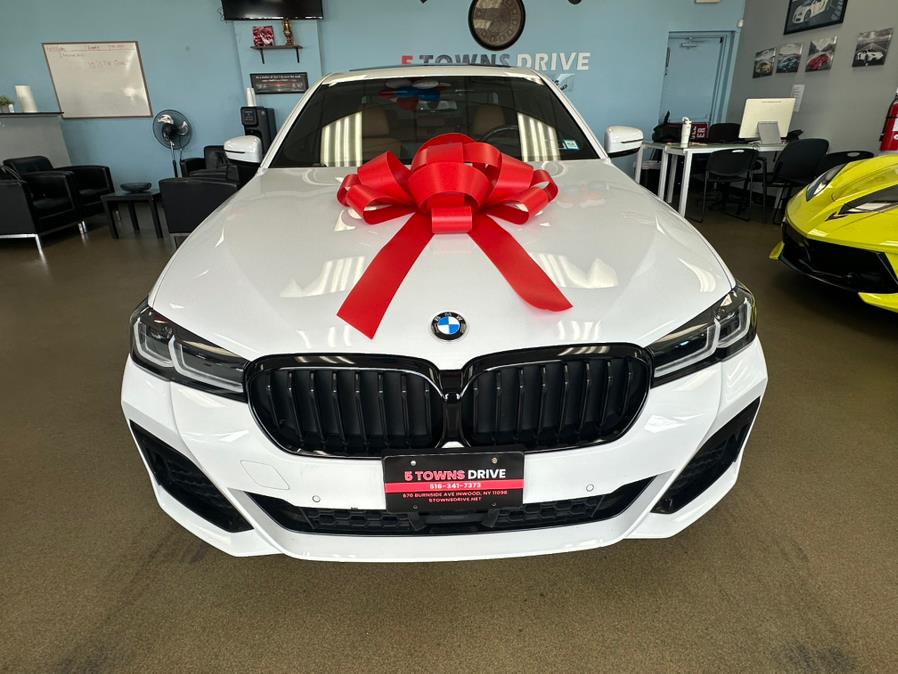 2022 BMW 5 Series 530i xDrive Sedan/ M/Sport, available for sale in Inwood, New York | 5 Towns Drive. Inwood, New York 2022 BMW 5 Series 530i xDrive Sedan/ M/Sport, available for sale in Inwood, New York | 5 Towns Drive. Inwood, New York