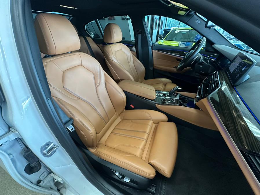 2022 BMW 5 Series 530i xDrive Sedan/ M/Sport, available for sale in Inwood, New York | 5 Towns Drive. Inwood, New York 2022 BMW 5 Series 530i xDrive Sedan/ M/Sport, available for sale in Inwood, New York | 5 Towns Drive. Inwood, New York