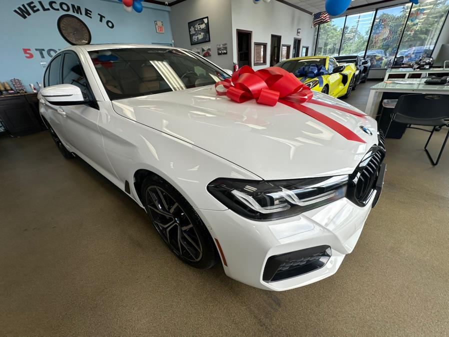 2022 BMW 5 Series 530i xDrive Sedan/ M/Sport, available for sale in Inwood, New York | 5 Towns Drive. Inwood, New York 2022 BMW 5 Series 530i xDrive Sedan/ M/Sport, available for sale in Inwood, New York | 5 Towns Drive. Inwood, New York