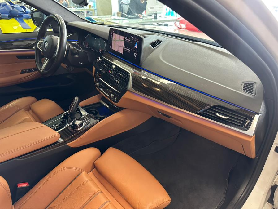 2022 BMW 5 Series 530i xDrive Sedan/ M/Sport, available for sale in Inwood, New York | 5 Towns Drive. Inwood, New York 2022 BMW 5 Series 530i xDrive Sedan/ M/Sport, available for sale in Inwood, New York | 5 Towns Drive. Inwood, New York