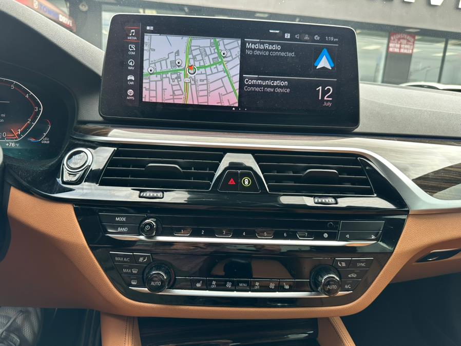 2022 BMW 5 Series 530i xDrive Sedan/ M/Sport, available for sale in Inwood, New York | 5 Towns Drive. Inwood, New York 2022 BMW 5 Series 530i xDrive Sedan/ M/Sport, available for sale in Inwood, New York | 5 Towns Drive. Inwood, New York