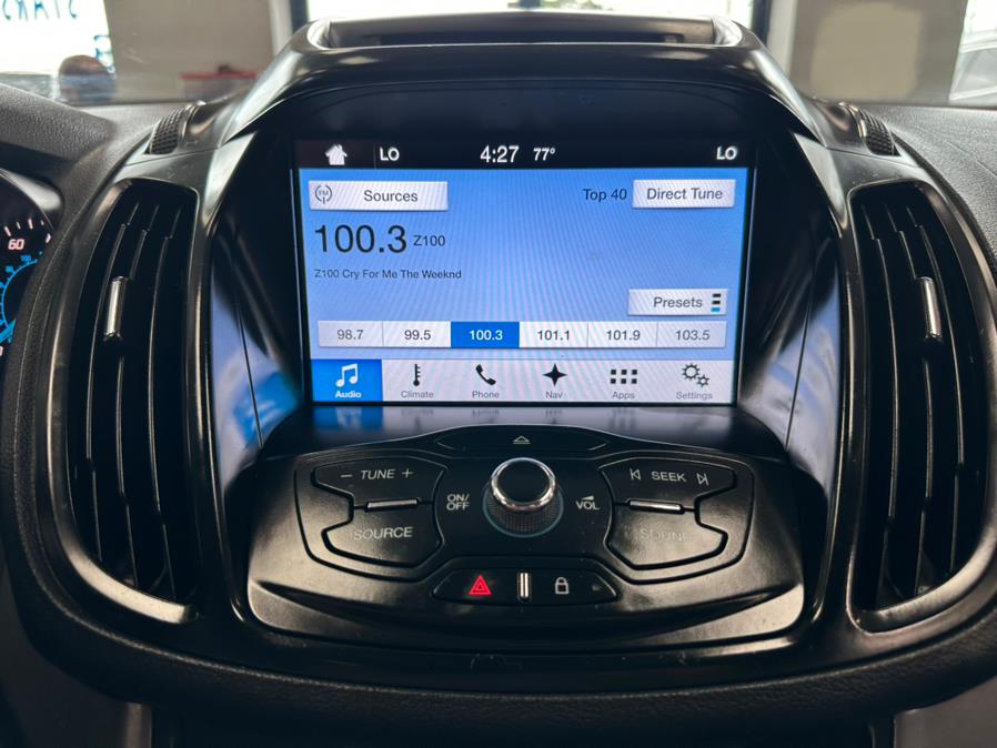 2016 Ford Escape 4WD 4dr SE, available for sale in Inwood, New York | 5 Towns Drive. Inwood, New York 2016 Ford Escape 4WD 4dr SE, available for sale in Inwood, New York | 5 Towns Drive. Inwood, New York