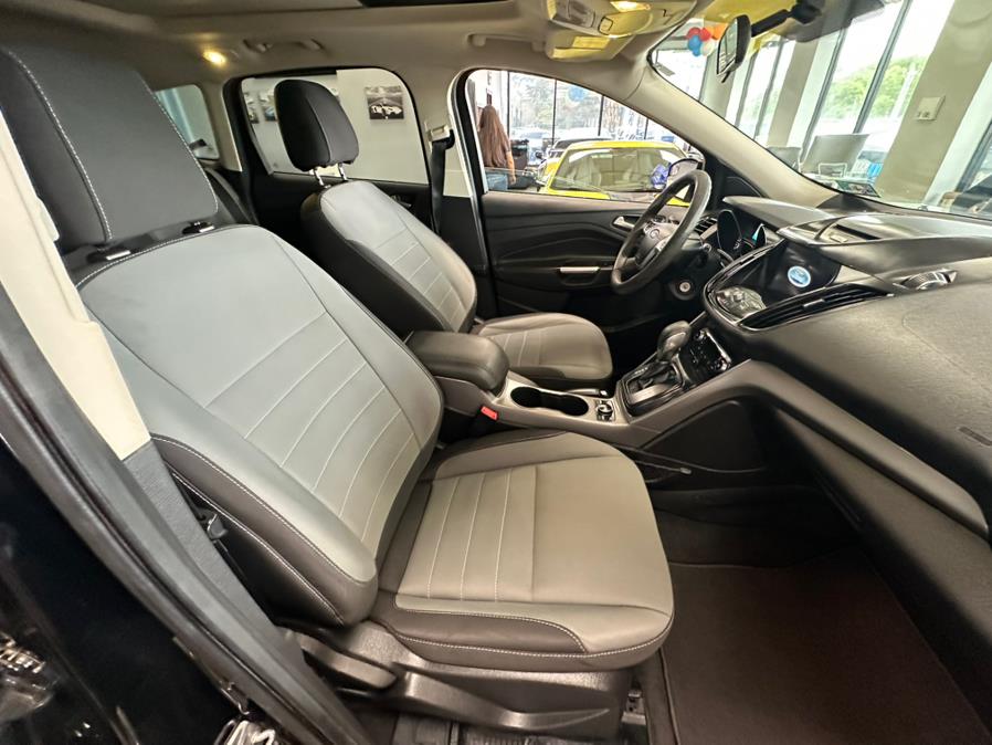 2016 Ford Escape 4WD 4dr SE, available for sale in Inwood, New York | 5 Towns Drive. Inwood, New York 2016 Ford Escape 4WD 4dr SE, available for sale in Inwood, New York | 5 Towns Drive. Inwood, New York