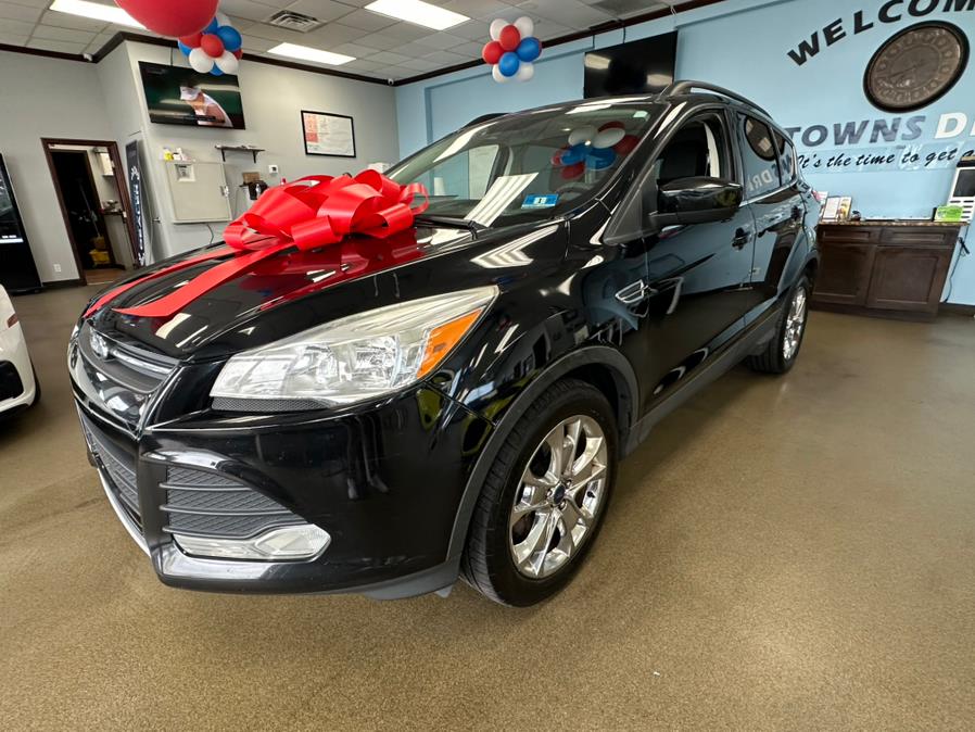 2016 Ford Escape 4WD 4dr SE, available for sale in Inwood, New York | 5 Towns Drive. Inwood, New York 2016 Ford Escape 4WD 4dr SE, available for sale in Inwood, New York | 5 Towns Drive. Inwood, New York