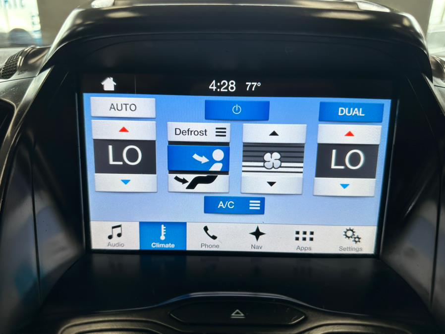 2016 Ford Escape 4WD 4dr SE, available for sale in Inwood, New York | 5 Towns Drive. Inwood, New York 2016 Ford Escape 4WD 4dr SE, available for sale in Inwood, New York | 5 Towns Drive. Inwood, New York