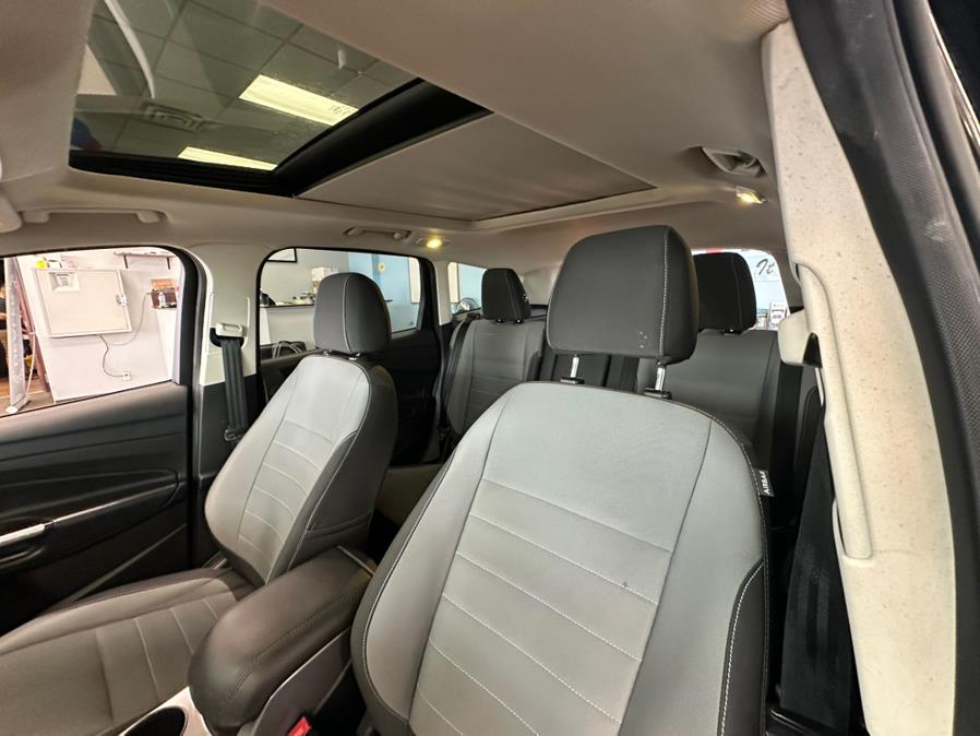 2016 Ford Escape 4WD 4dr SE, available for sale in Inwood, New York | 5 Towns Drive. Inwood, New York 2016 Ford Escape 4WD 4dr SE, available for sale in Inwood, New York | 5 Towns Drive. Inwood, New York