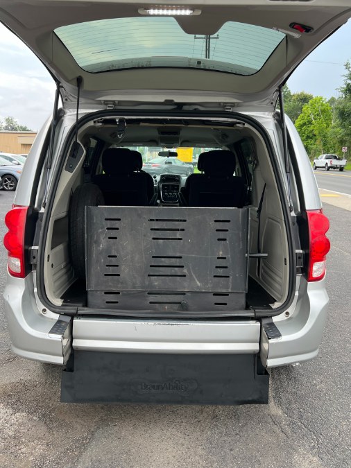 2012 Dodge Grand Caravan 4dr Wgn SXT, available for sale in Westfield, Massachusetts | Auto Wings Cop. Westfield, Massachusetts 2012 Dodge Grand Caravan 4dr Wgn SXT, available for sale in Westfield, Massachusetts | Auto Wings Cop. Westfield, Massachusetts