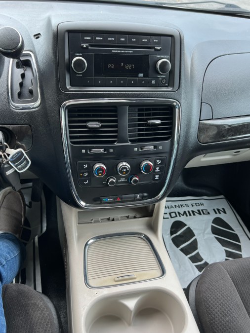 2012 Dodge Grand Caravan 4dr Wgn SXT, available for sale in Westfield, Massachusetts | Auto Wings Cop. Westfield, Massachusetts 2012 Dodge Grand Caravan 4dr Wgn SXT, available for sale in Westfield, Massachusetts | Auto Wings Cop. Westfield, Massachusetts