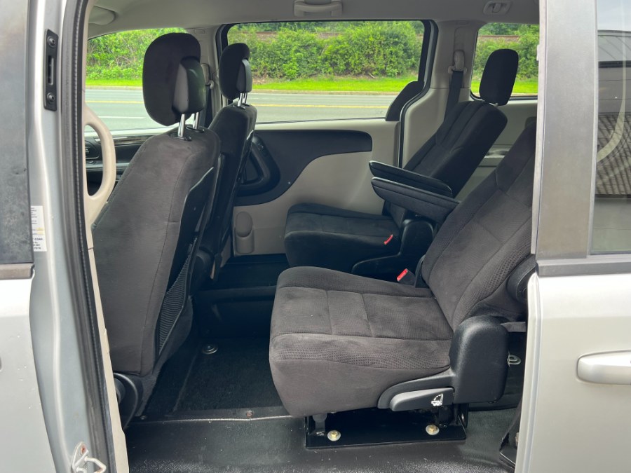2012 Dodge Grand Caravan 4dr Wgn SXT, available for sale in Westfield, Massachusetts | Auto Wings Cop. Westfield, Massachusetts 2012 Dodge Grand Caravan 4dr Wgn SXT, available for sale in Westfield, Massachusetts | Auto Wings Cop. Westfield, Massachusetts