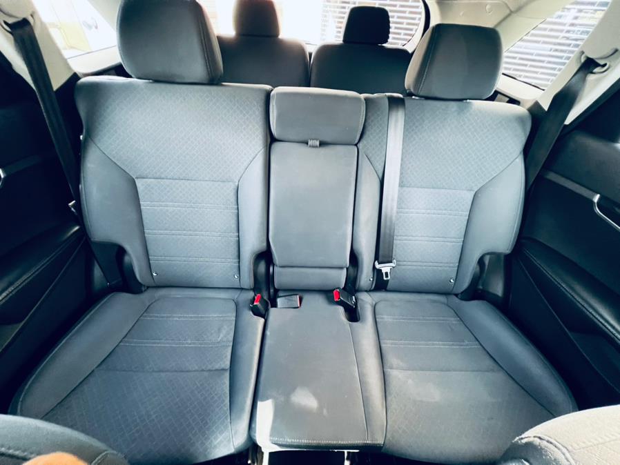 2019 Kia Sorento S V6 FWD, available for sale in Irvington, New Jersey | Elis Motors Corp. Irvington, New Jersey 2019 Kia Sorento S V6 FWD, available for sale in Irvington, New Jersey | Elis Motors Corp. Irvington, New Jersey