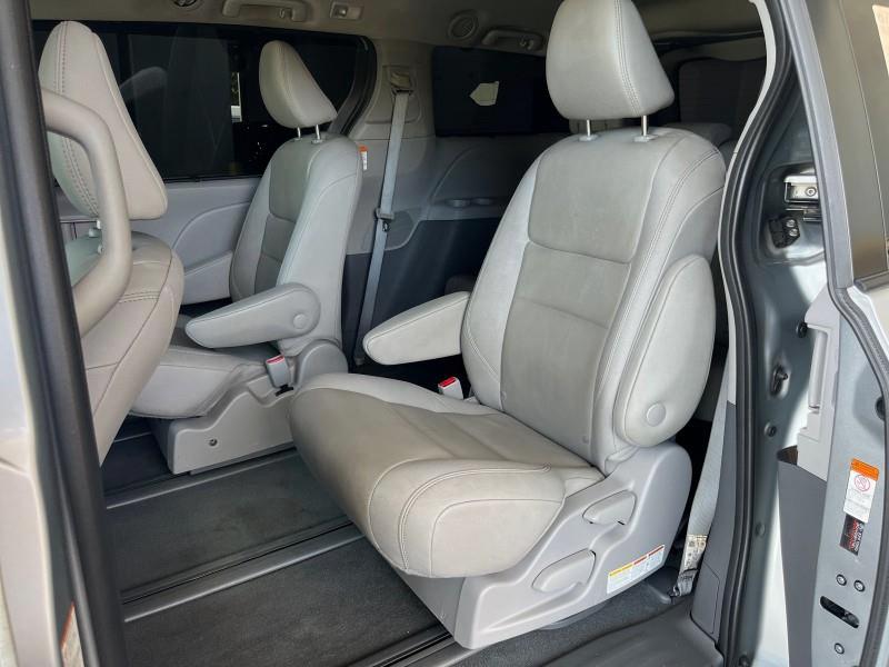 2020 Toyota Sienna XLE AWD 7PASS, available for sale in Maple Shade, New Jersey | Car Revolution. Maple Shade, New Jersey 2020 Toyota Sienna XLE AWD 7PASS, available for sale in Maple Shade, New Jersey | Car Revolution. Maple Shade, New Jersey