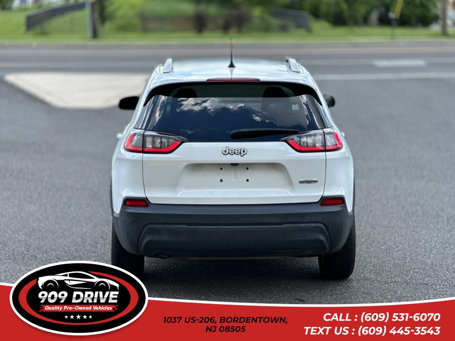 2019 Jeep Cherokee Latitude FWD, available for sale in BORDENTOWN, New Jersey | 909 Drive. BORDENTOWN, New Jersey 2019 Jeep Cherokee Latitude FWD, available for sale in BORDENTOWN, New Jersey | 909 Drive. BORDENTOWN, New Jersey