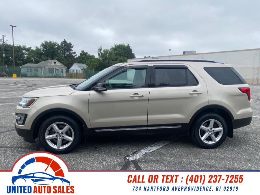 2017 Ford Explorer XLT photo 2