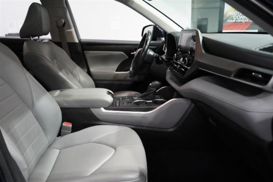 2021 Toyota Highlander XLE, available for sale in Woodside, New York | Drive Central. Woodside, New York 2021 Toyota Highlander XLE, available for sale in Woodside, New York | Drive Central. Woodside, New York