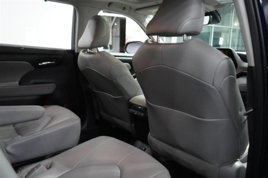 2021 Toyota Highlander XLE, available for sale in Woodside, New York | Drive Central. Woodside, New York 2021 Toyota Highlander XLE, available for sale in Woodside, New York | Drive Central. Woodside, New York