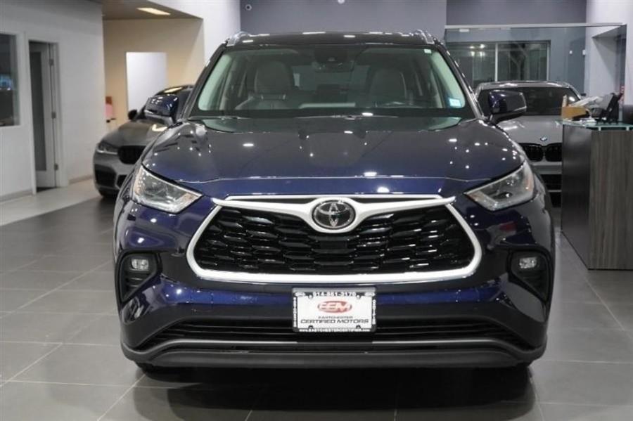 2021 Toyota Highlander XLE, available for sale in Woodside, New York | Drive Central. Woodside, New York 2021 Toyota Highlander XLE, available for sale in Woodside, New York | Drive Central. Woodside, New York