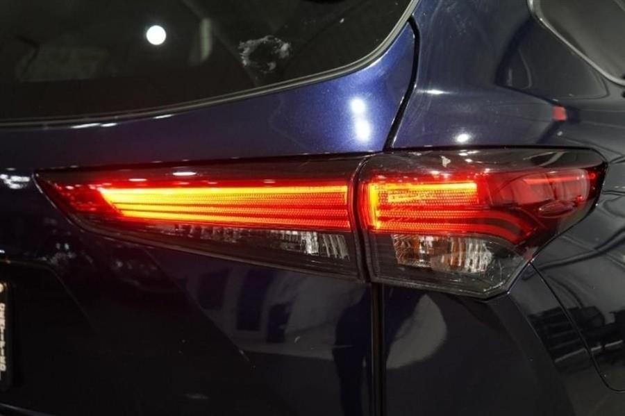 2021 Toyota Highlander XLE, available for sale in Woodside, New York | Drive Central. Woodside, New York 2021 Toyota Highlander XLE, available for sale in Woodside, New York | Drive Central. Woodside, New York