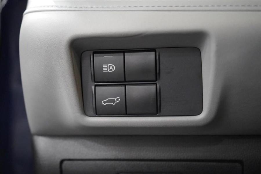 2021 Toyota Highlander XLE, available for sale in Woodside, New York | Drive Central. Woodside, New York 2021 Toyota Highlander XLE, available for sale in Woodside, New York | Drive Central. Woodside, New York
