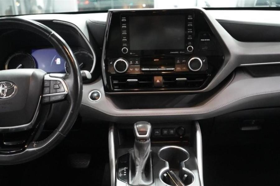 2021 Toyota Highlander XLE, available for sale in Woodside, New York | Drive Central. Woodside, New York 2021 Toyota Highlander XLE, available for sale in Woodside, New York | Drive Central. Woodside, New York